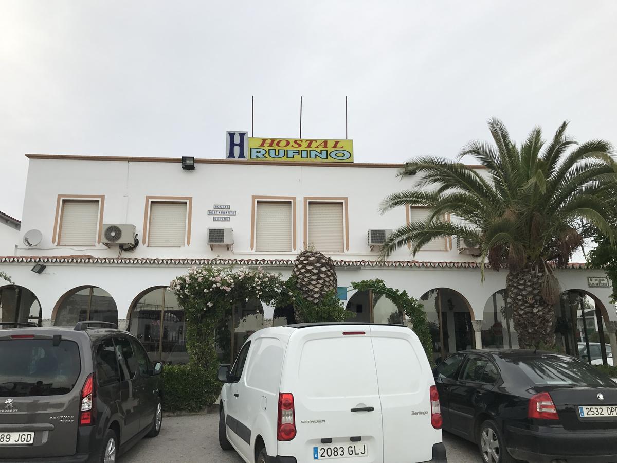 Hostal Restaurante Rufino Berlanga Exteriör bild