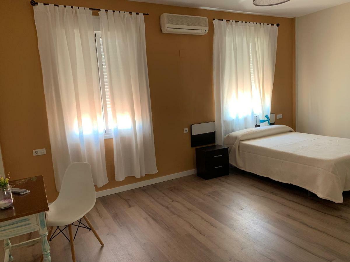 Hostal Restaurante Rufino Berlanga Exteriör bild
